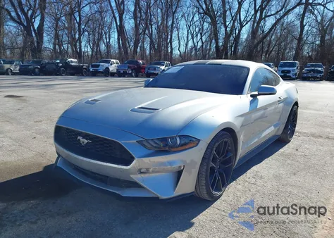 2018 Ford Mustang Ecoboost z USA, uszkodzony, nr VIN 1FA6P8TH9J5157008